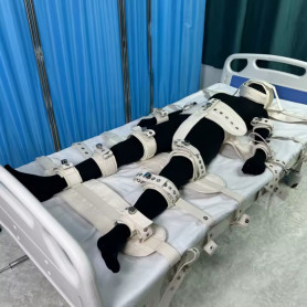 Fuldkrops Klinik Bondage (Beige)